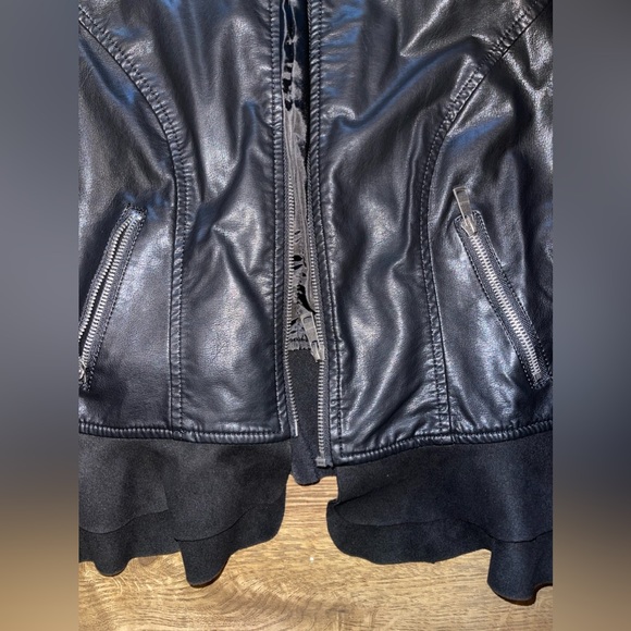 Jacket - Picture 2 of 2